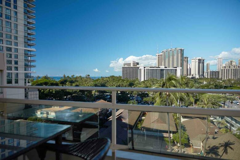 Hotel Regency On Beachwalk Waikiki By Outrigger
