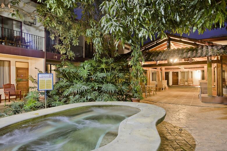 Hotel Boyeros