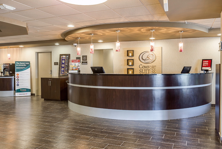 Hotel Comfort Suites University