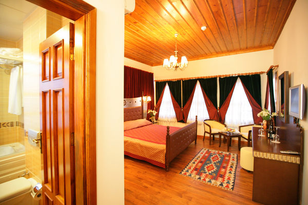 Mediterra Art Hotel