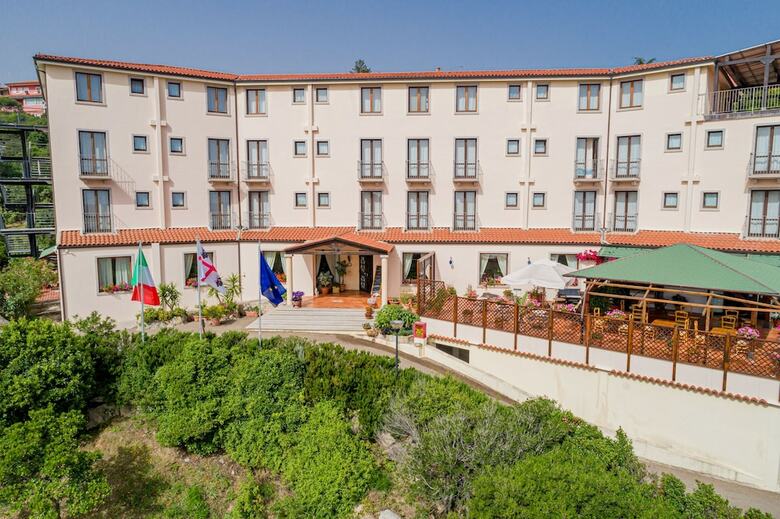 Hotel San Trano