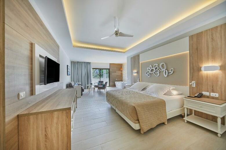 Hotel Bahia Principe Luxury Ambar - Adults Only