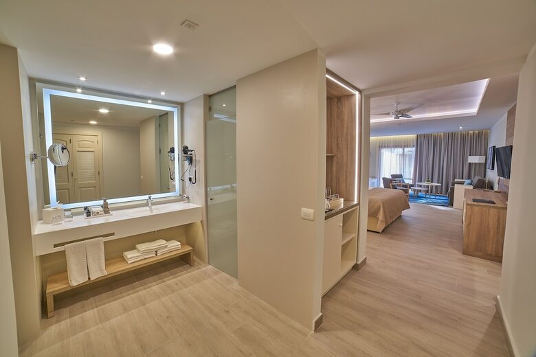 Hotel Bahia Principe Luxury Ambar - Adults Only