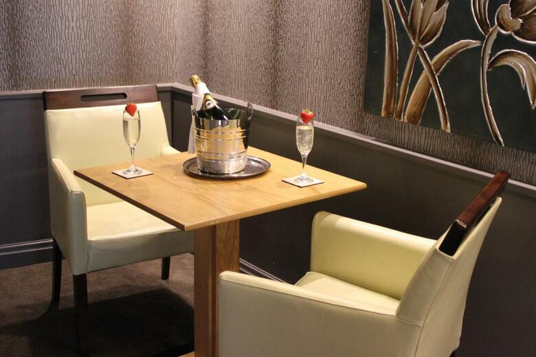 Mill Hotel (.)