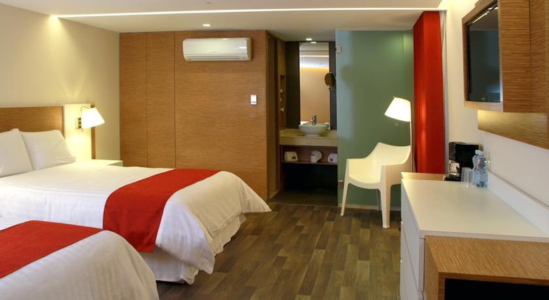 Hotel Howard Johnson Alameda