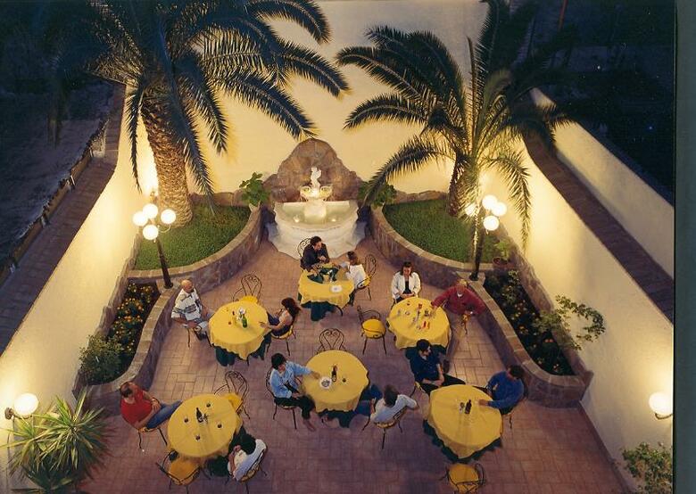 Hotel Verona Rome