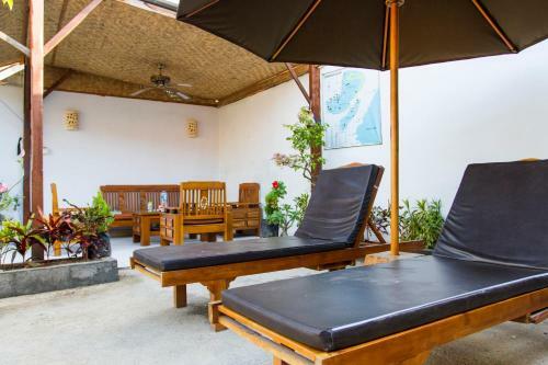 Hostal Pantai Bungalow Lembongan Island