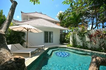 Pantai Indah Villas