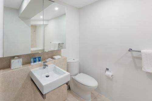 Hotel Meriton Kent Street