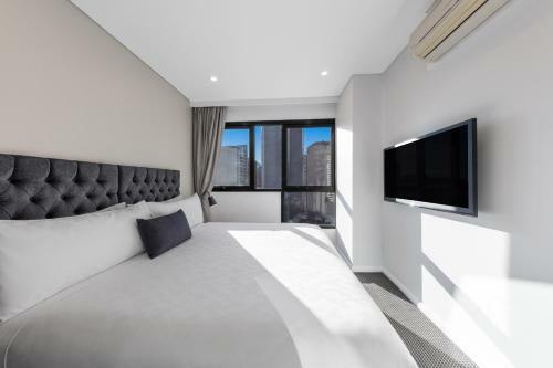 Hotel Meriton Kent Street