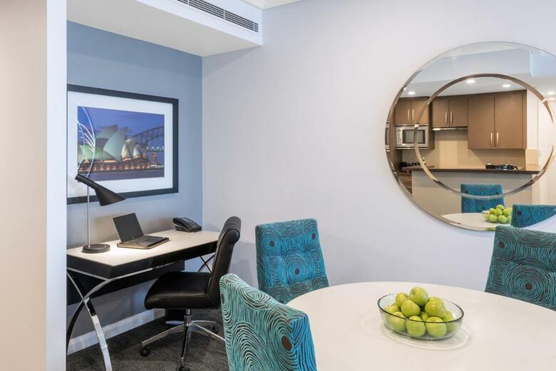 Hotel Meriton Serviced Apartments-world Tower