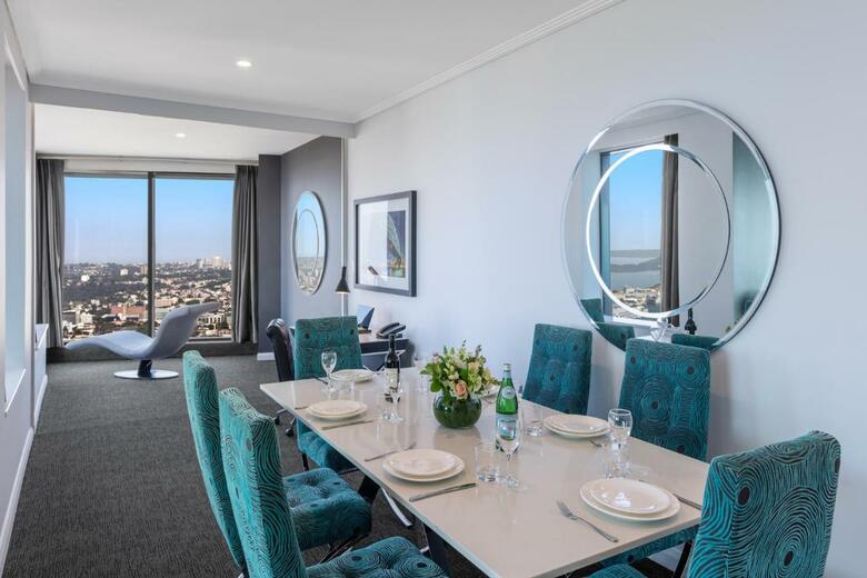 Hotel Meriton Serviced Apartments-world Tower