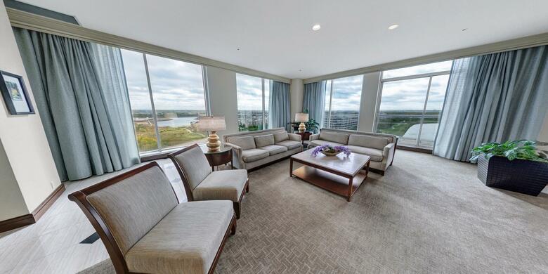 Hotel Omni Dallas Park West
