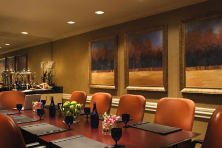 Hotel Omni Dallas Park West
