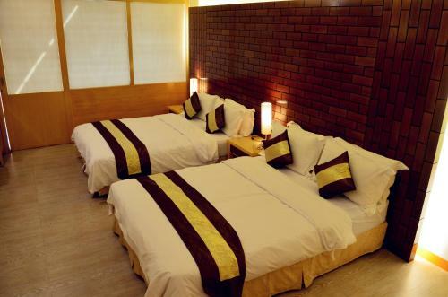 Yake Homestay