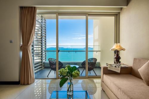 Luxury Sea View Apartment