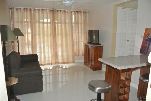 Hotel Beach One Bedroom Iv, Ocho Rios