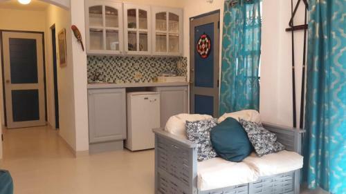 C & A Seashell Villa