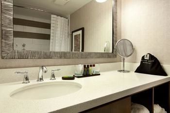 Hotel Embassy Suites Napa Valley