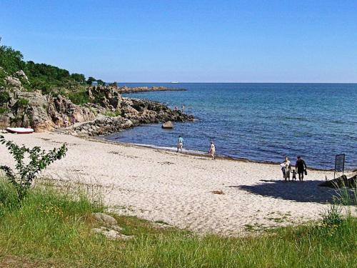 One-bedroom Holiday Home In Gudhjem 1