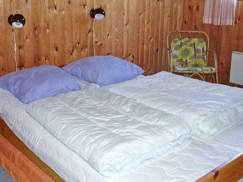Two-bedroom Holiday Home In Hals 31
