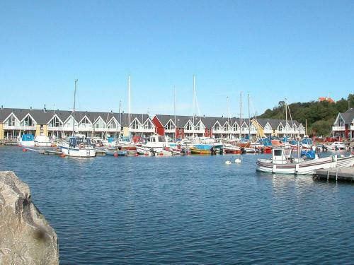 Three-bedroom Holiday Home In Hasle 1