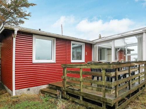 Three-bedroom Holiday Home In Roslev 4