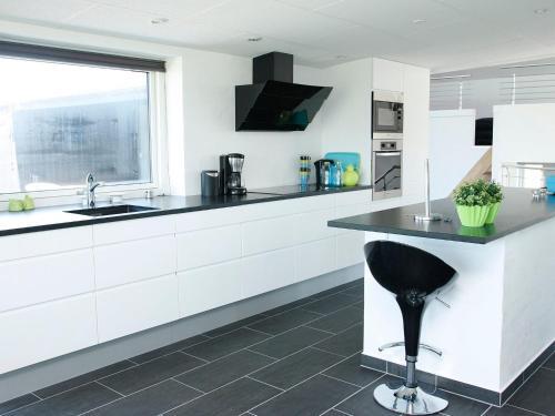 Four-bedroom Holiday Home In L�kken 19