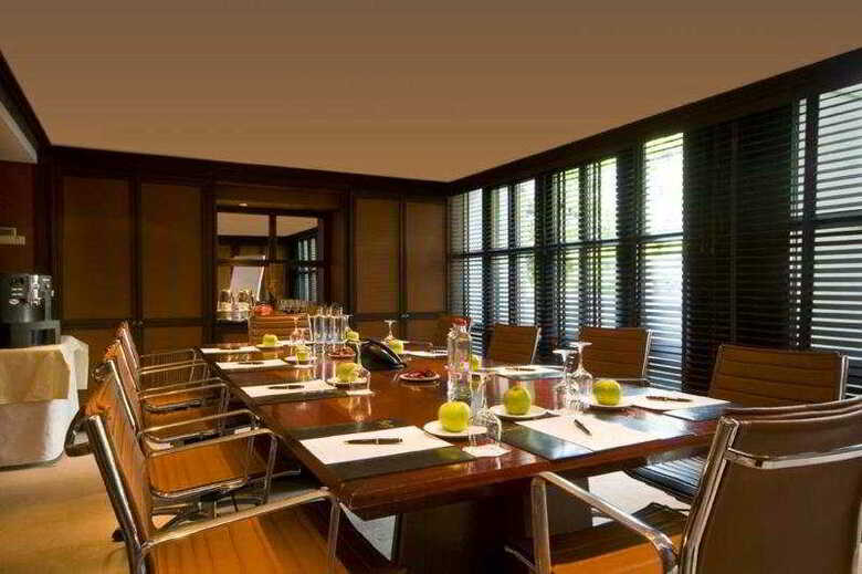 Hotel Warwick Barsey