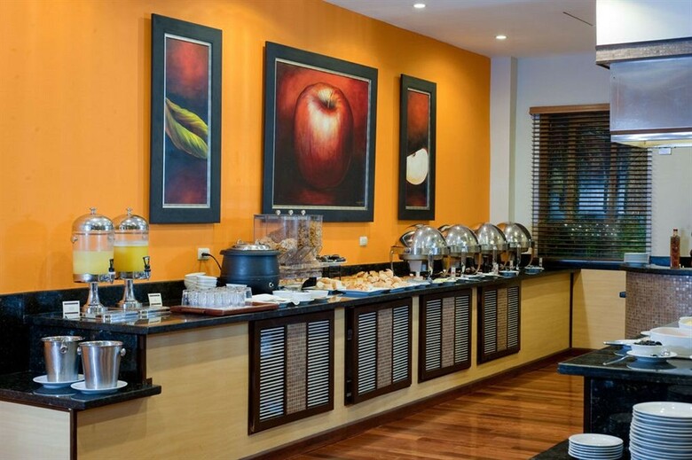 Hotel Hodelpa Garden Court