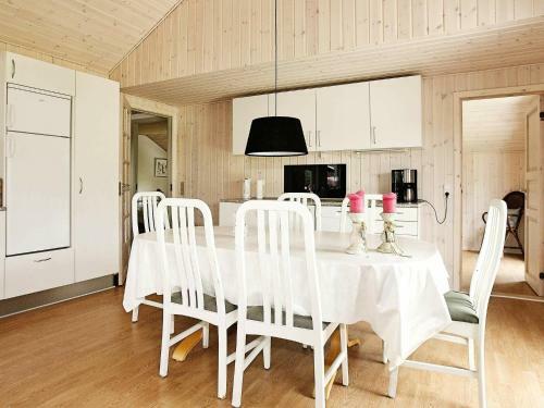 Three-bedroom Holiday Home In Hadsund 39