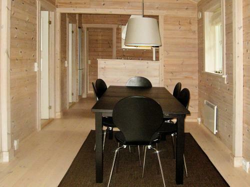Three-bedroom Holiday Home In Skibby 3