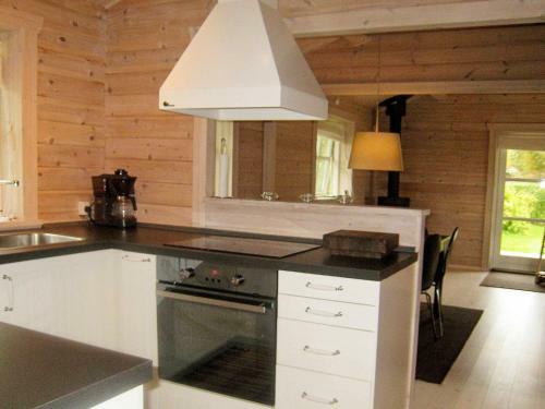 Three-bedroom Holiday Home In Skibby 3
