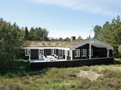 Four-bedroom Holiday Home In �lb�k 15