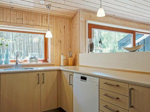 Four-bedroom Holiday Home In Nex� 8