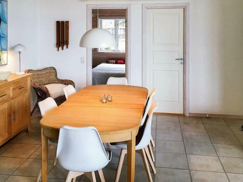 Four-bedroom Holiday Home In L�gst�r 3