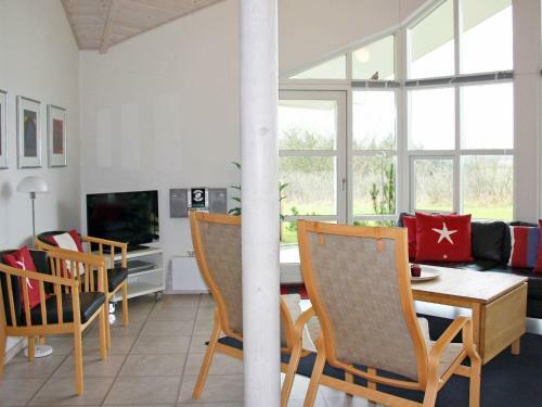 Four-bedroom Holiday Home In L�gst�r 3