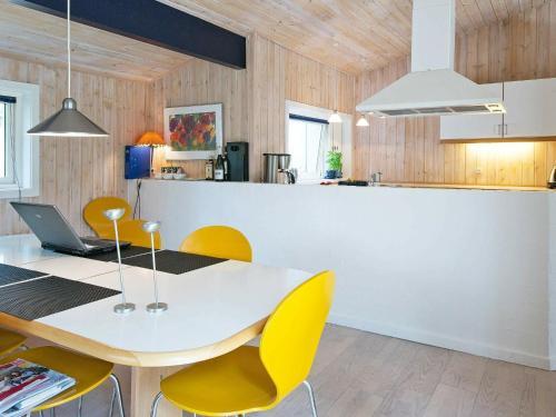 Four-bedroom Holiday Home In Nex� 2