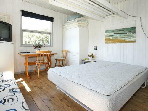 Two-bedroom Holiday Home In Vestervig 1