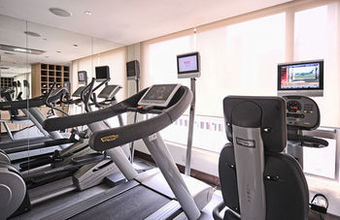 Hotel Boutique Naumi Hotel