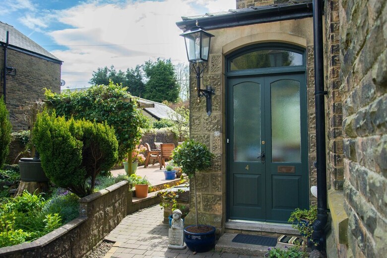 Bed & Breakfast Compton Guest House