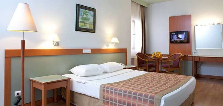 Hotel Suntopia Hydros Club