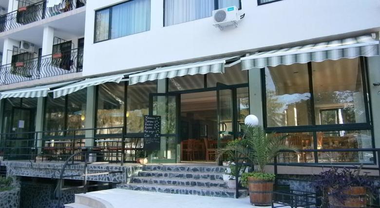 Hotel Briz(.)