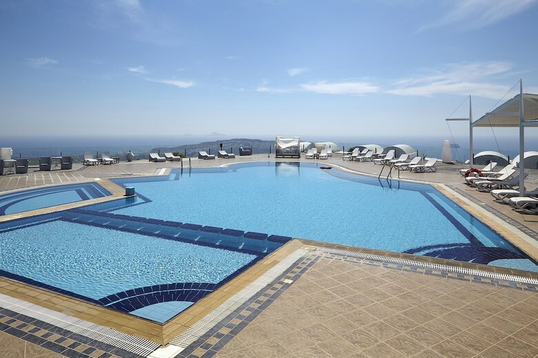 Orizontes Hotel & Villas