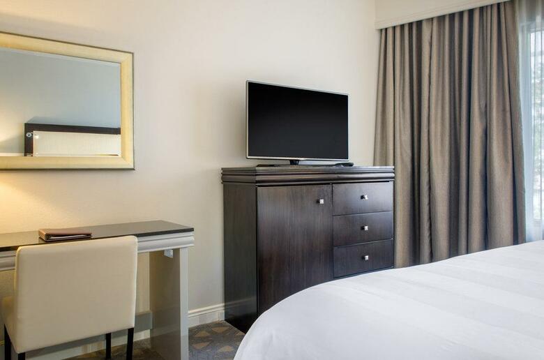 Hotel Wyndham Riverfront