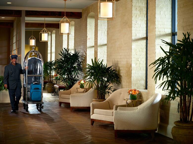 Hotel Wyndham Riverfront