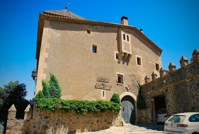 Hotel Castell De Riudabella