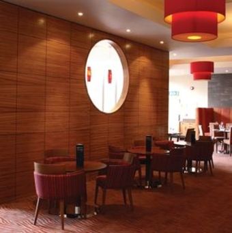 Hotel Menzies London Luton Strathmor