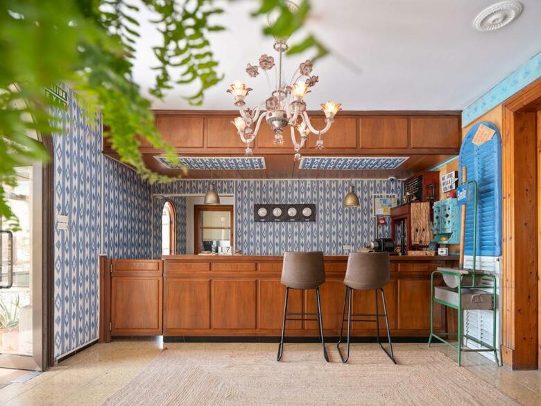 Bella Colina Vintage Hotel 1953