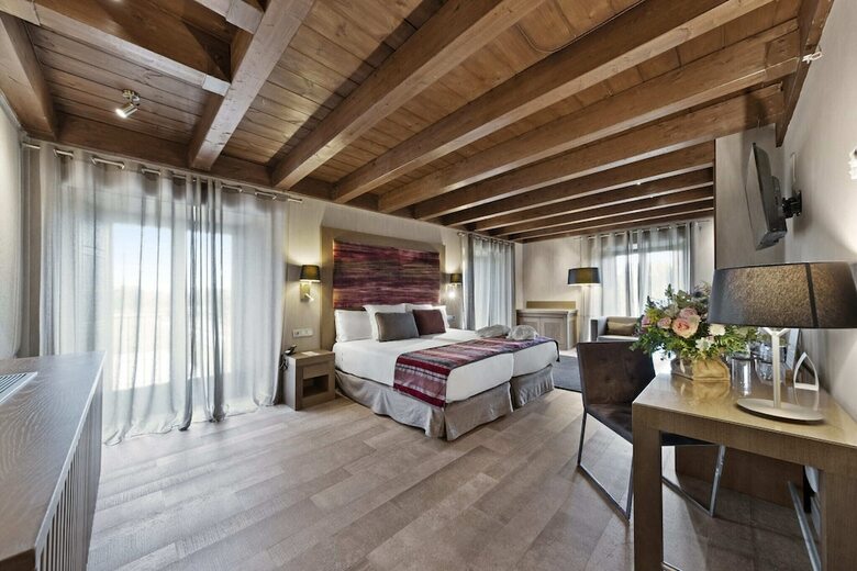 Hotel Castilla Termal Monasterio De Valbuena